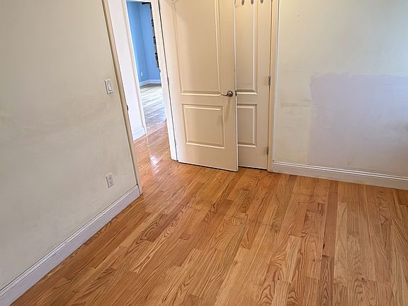 4th image of 4217 157th St #2