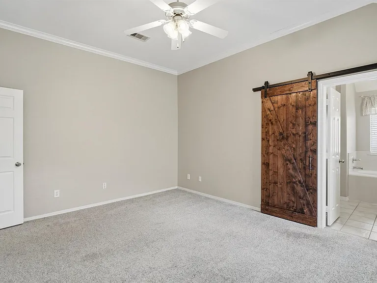 2506 Barton Springs St — Photo 14