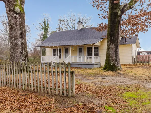 2719 Old Congo Rd, Benton, AR 72019