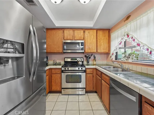 10492 Latour Ln, Jurupa Valley, CA 91752