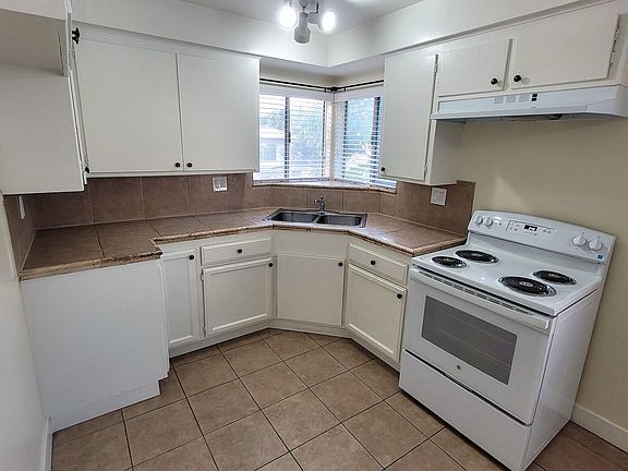 5th image of 7238 Milton Ave APT D