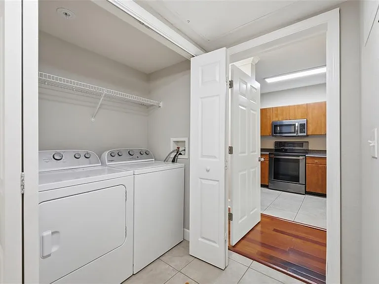 204 E South St #4053 — Photo 16