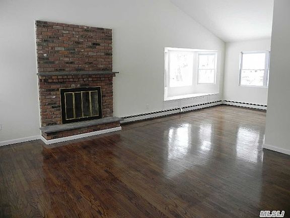 3rd image of 290 2nd Ave