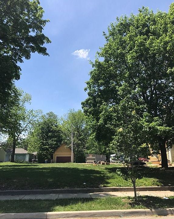 2nd image of 1834 N Alabama St