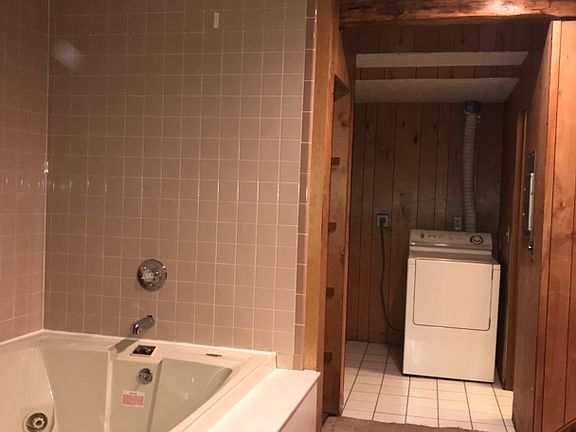 4th image of 122-128 W 9th Ave #124