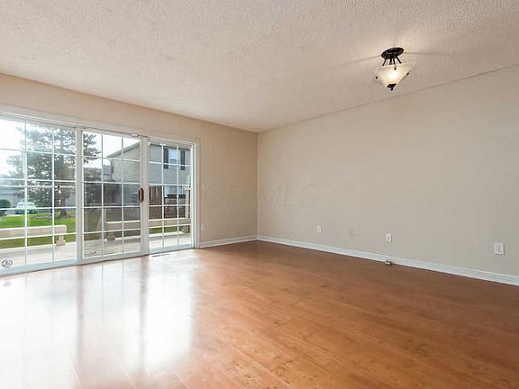 5th image of 2014 Burbridge Ln