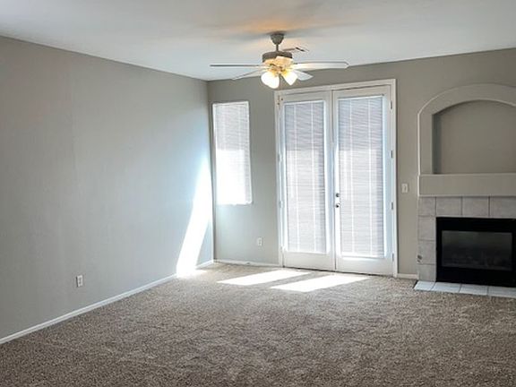 5th image of 9146 Green Thicket Ct