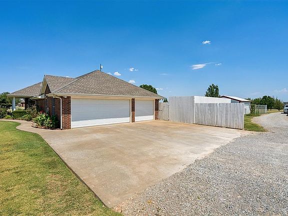 5th image of 7414 High Meadows Ln