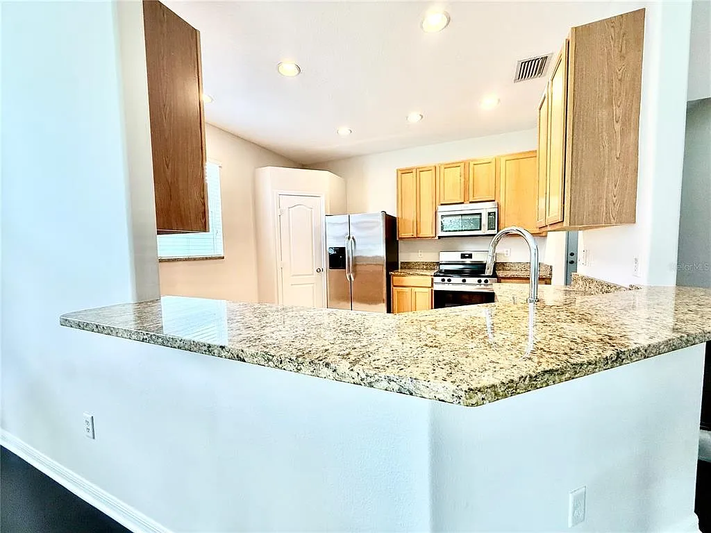 2 bed, 2.0 bath, 1622 sqft, $2,500 — Photo 4