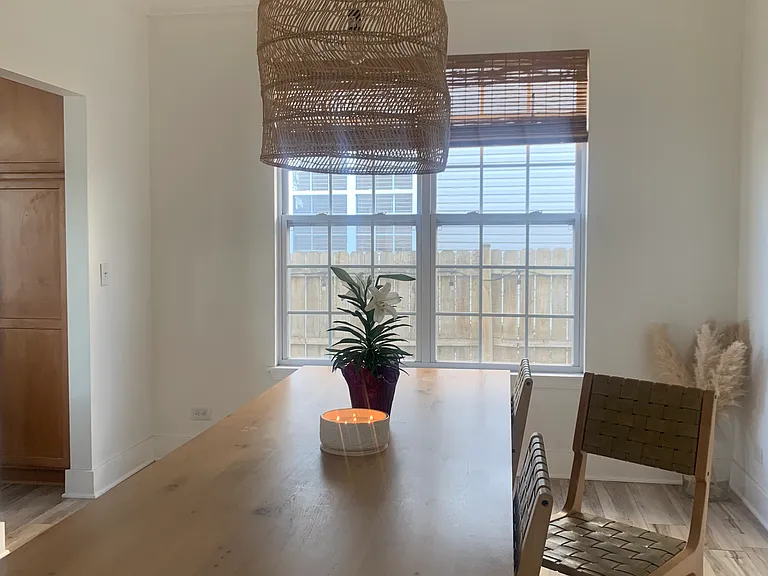 579 Windett Ln — Photo 12
