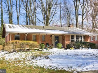 11709 Stonewood Ln, Rockville, MD 20852