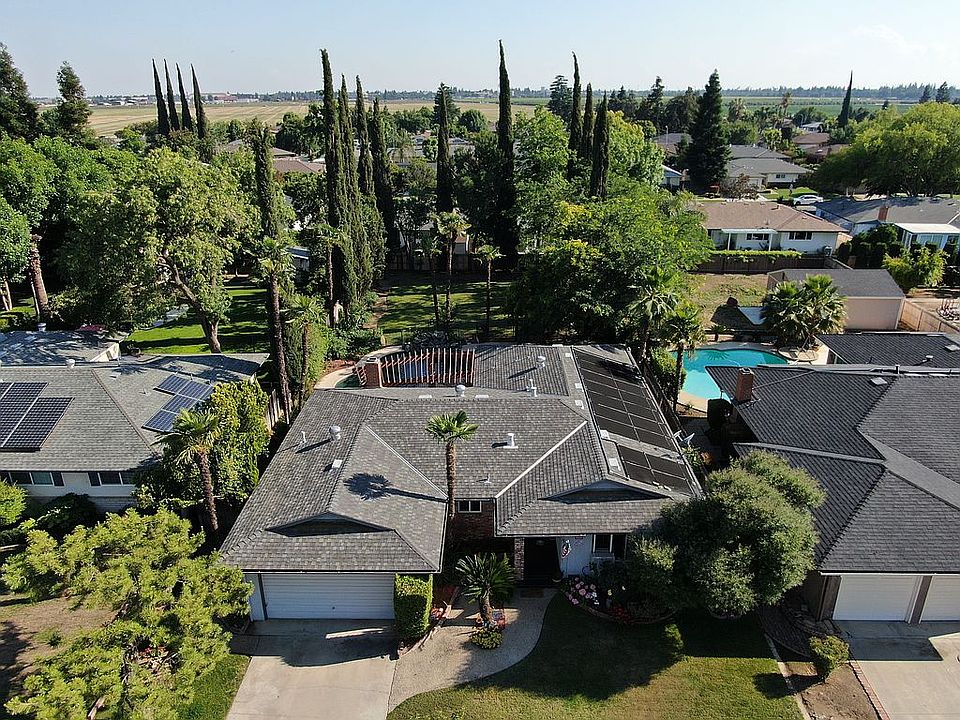 2nd image of 2627 E Palo Alto Ave