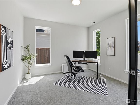 3rd image of 13393 199th Avenue SE