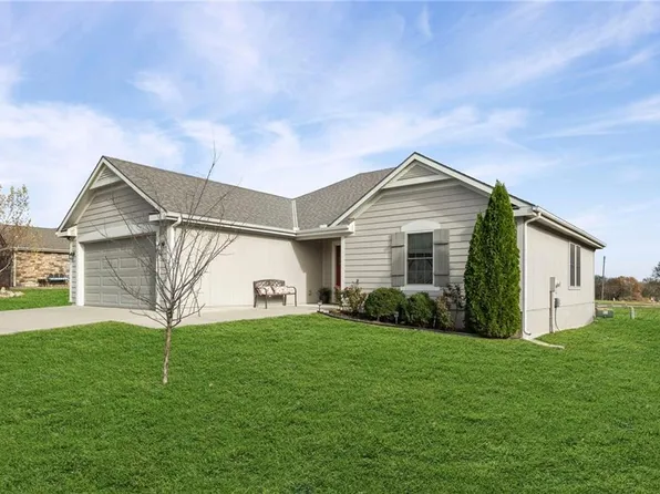 103 N Sivley St, Peculiar, MO 64078