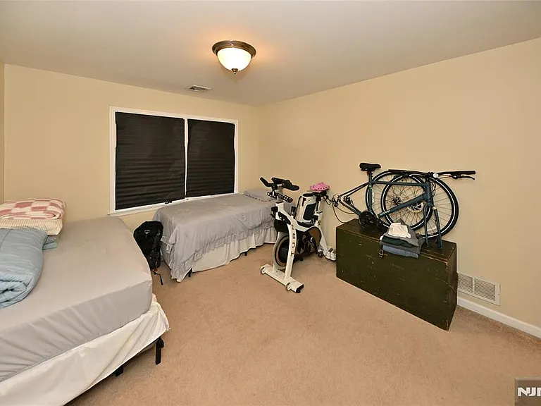 253 Madison Ave #1 — Photo 9