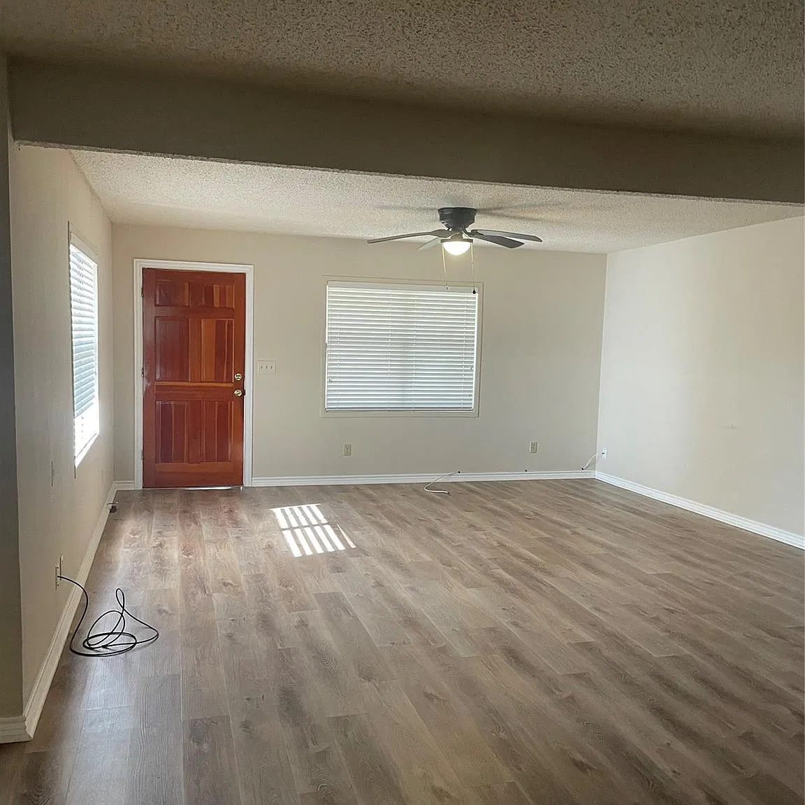2 bed, 2.0 bath, 1395 sqft, $1,650 — Photo 3