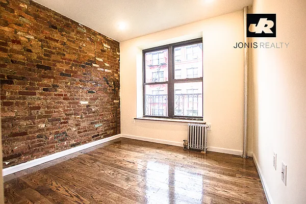 Rented by Jonis Realty | media 20