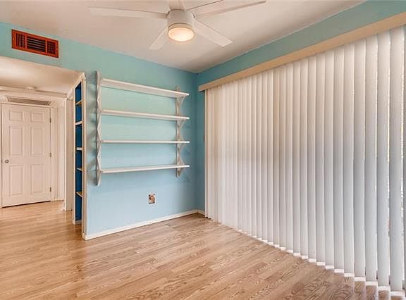 3rd image of 2124 Burton Dr APT 258