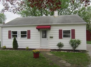 319 N 40th St, Belleville, IL 62226