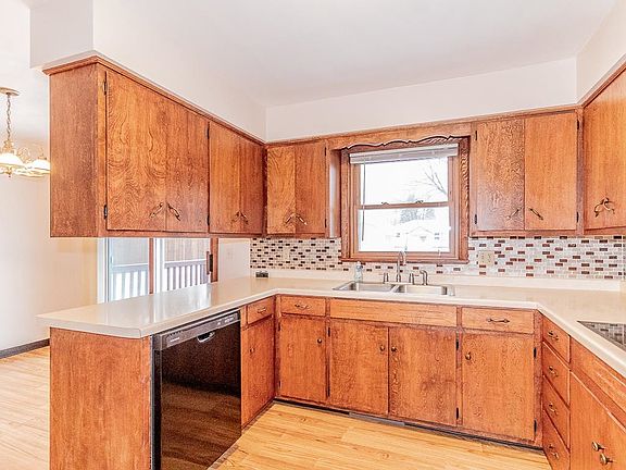 5th image of 3514 W 1st Ave