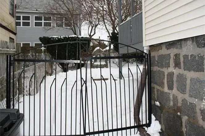 27 Becket St — Photo 19
