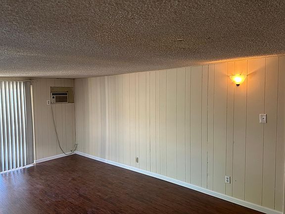 4th image of 1302 School St