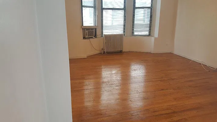 Rented by High Line NYC Realty Group | media 1