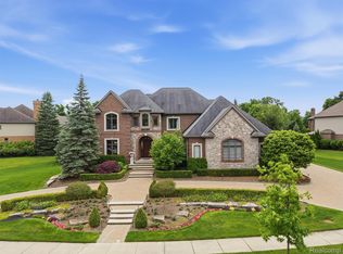 21081 Equestrian Trl, Northville, MI 48167