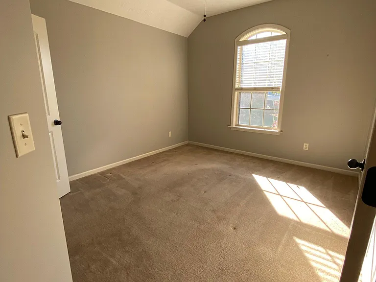 9761 Silver Bell Ct — Photo 39
