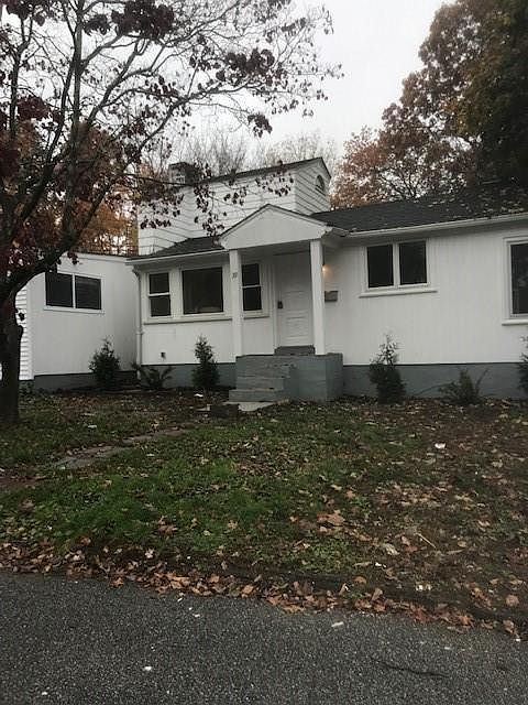 1st image of 39 Marconi St
