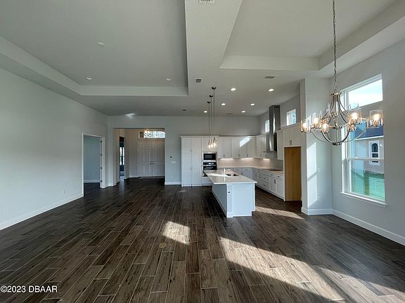 3rd image of 20 Kingswood Ct