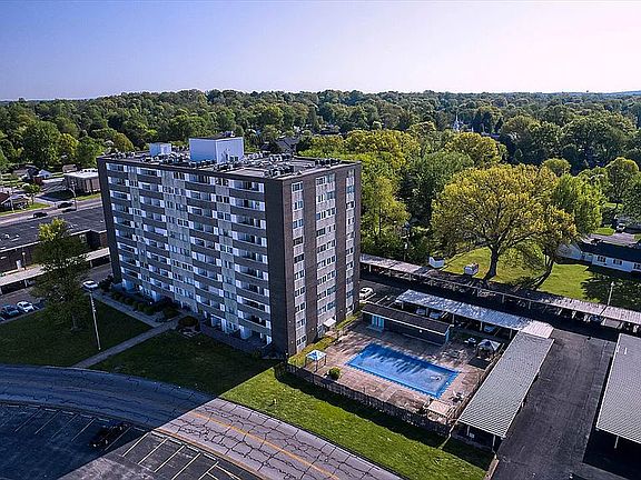 3rd image of 1100 Erie Ave APT 106