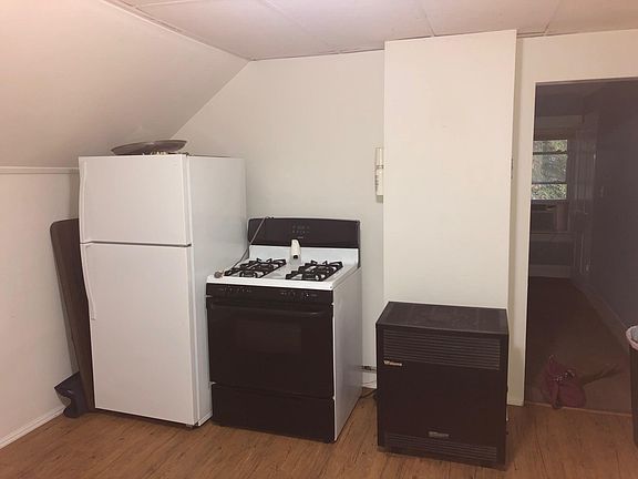 4th image of 1031 Auburn Ave #2