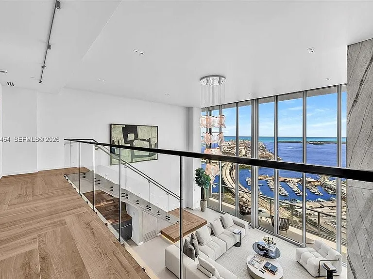 888 Biscayne Blvd #5704 — Photo 35