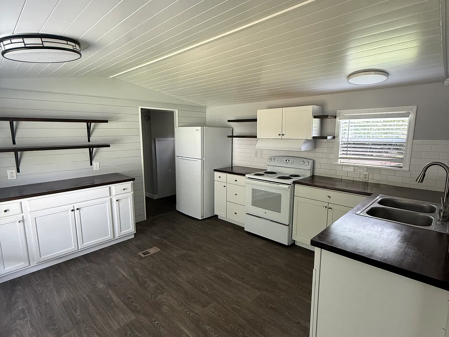 3 bed, 1040 sqft, $1,500 — Photo 4