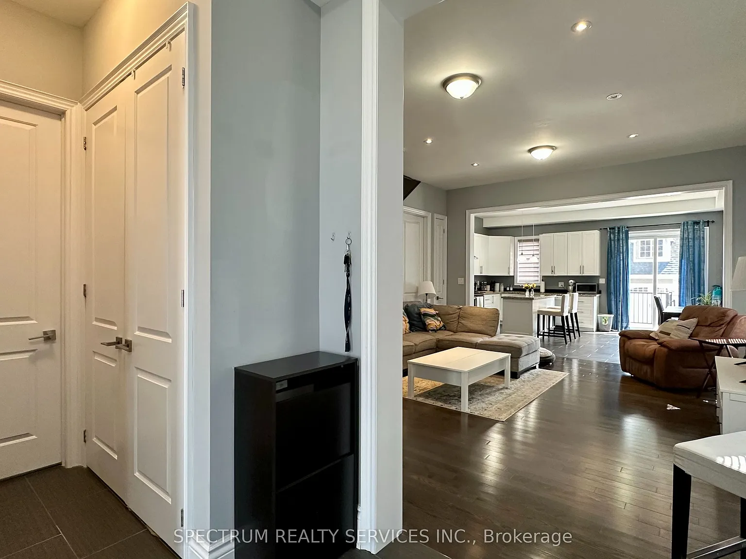3 bed, $2,950 — Photo 3