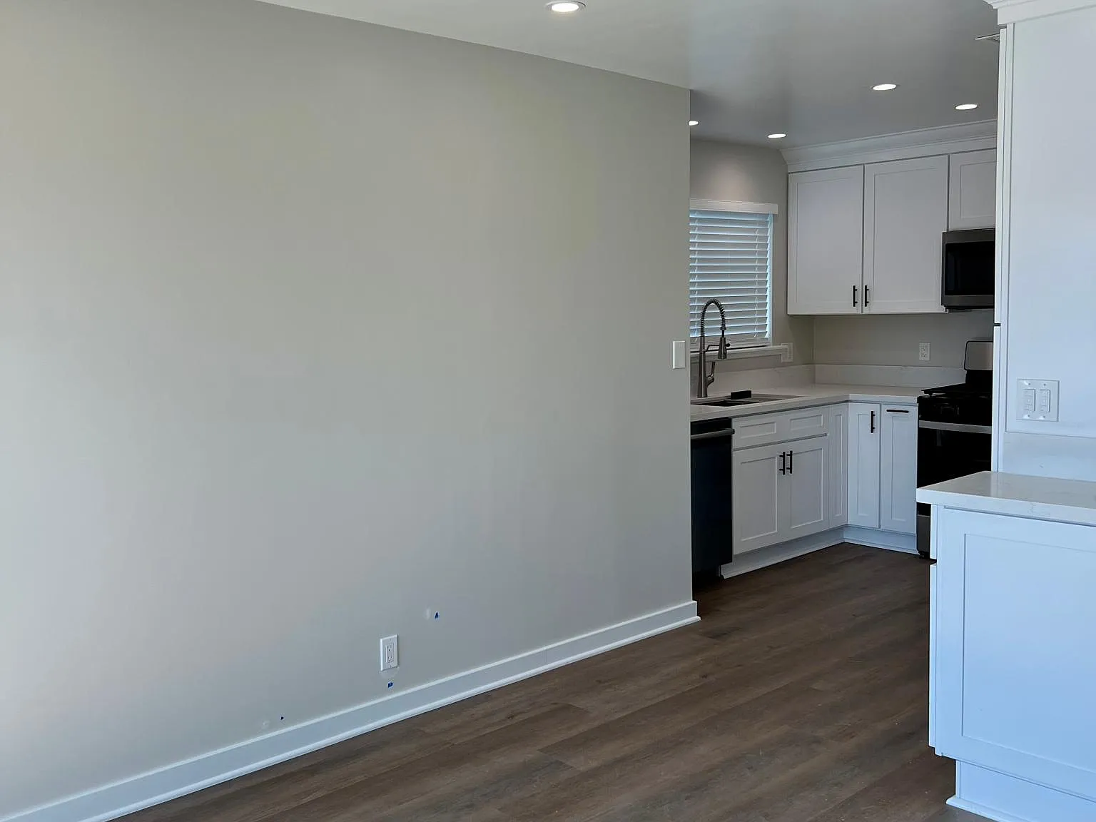 3 bed, 1400 sqft, $5,250 — Photo 3
