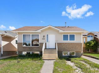 2385 SW Hatcher Dr NE, Medicine Hat, AB T1C1X5
