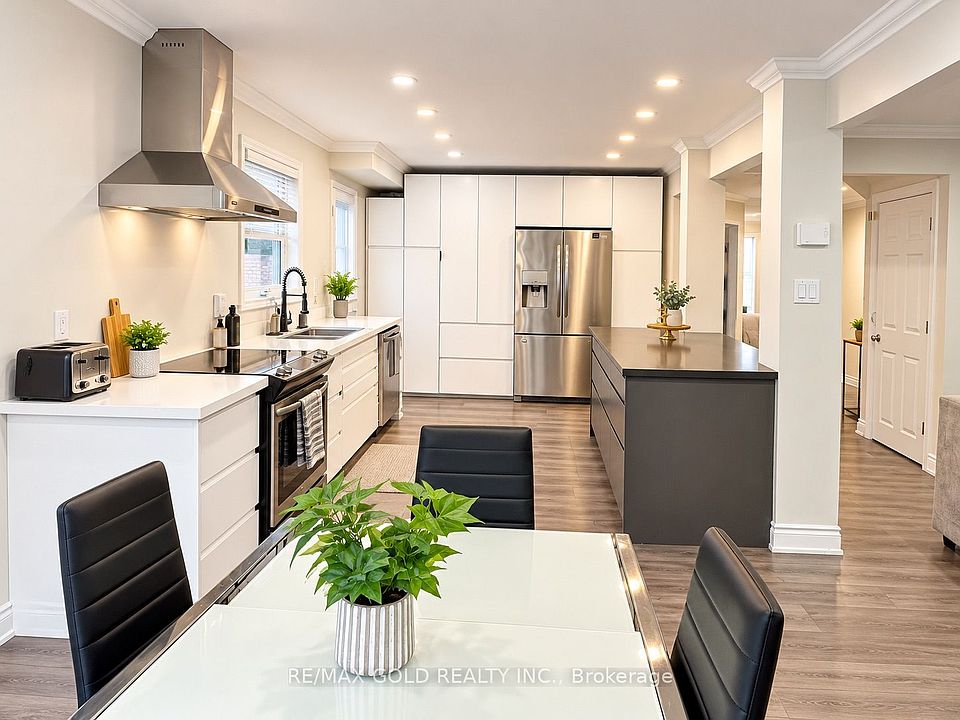 2nd image of 20 Sifton Pl S