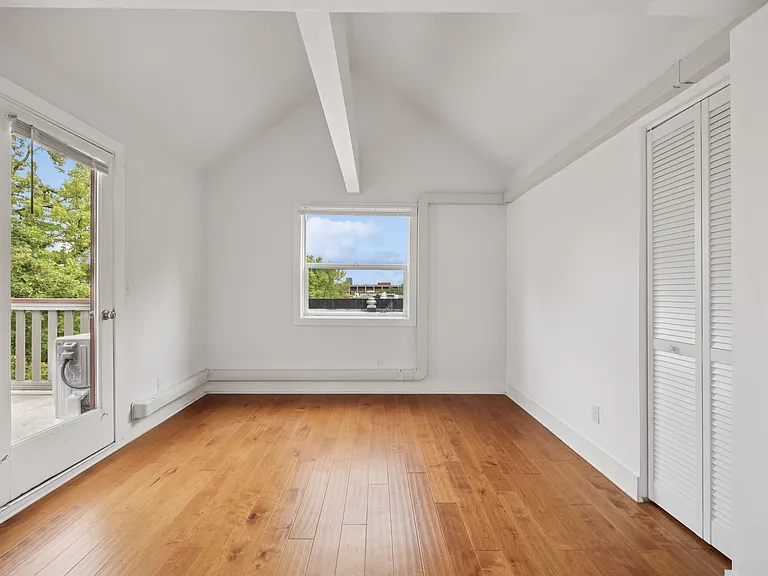 2474 NW Marshall St #B — Photo 21