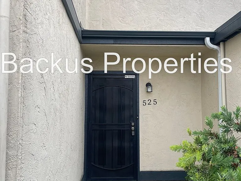 525 Victor St — Photo 2