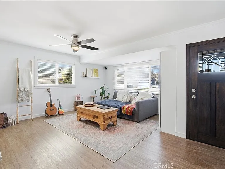 6443 Gross Ave — Photo 5