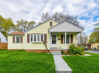 271 Ferncliffe Dr, Rochester, NY 14621