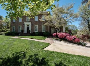 535 19th Avenue Dr NW, Hickory, NC 28601