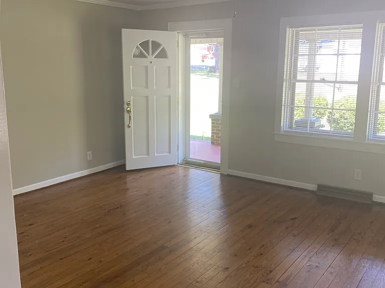 1022 Haled St — Photo 3