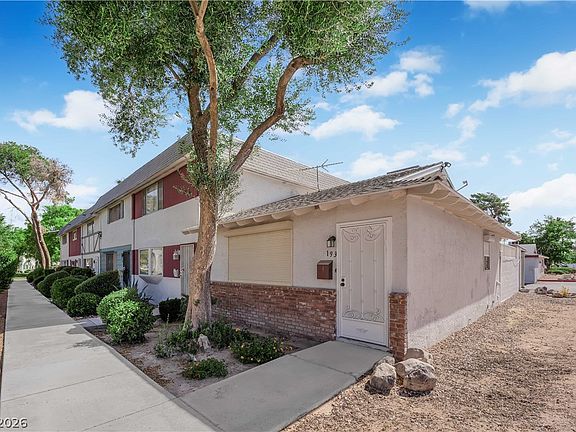3rd image of 193 Greenbriar Townhouse Way
