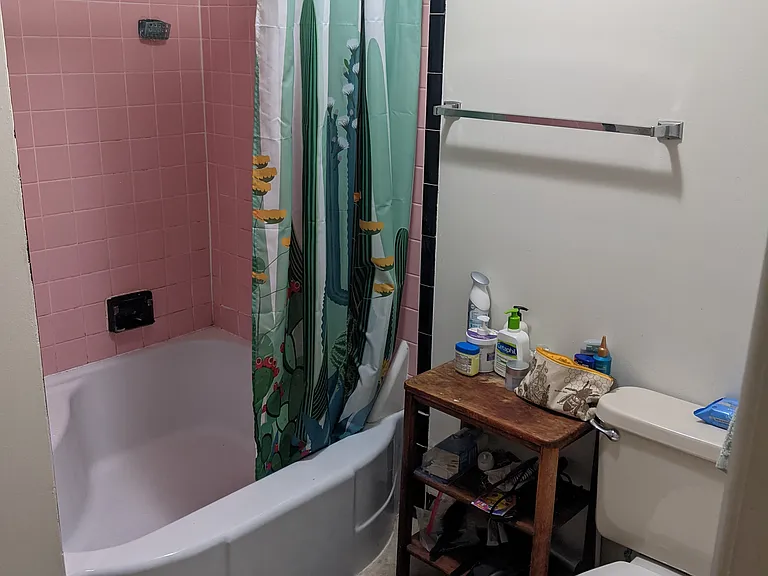 927 E State St #2R — Photo 9