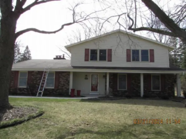 2523 West Margaretta COURT, Glendale, WI 53209