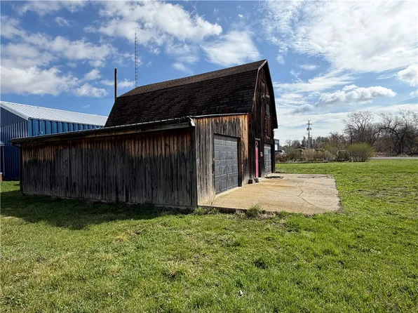 5322 Washington St, Woodhull, NY 14898