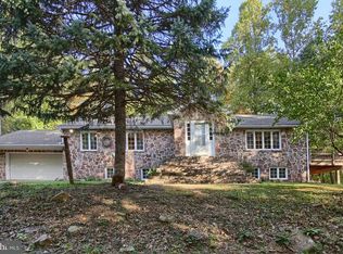 435 Buck Rd, Dover, PA 17315